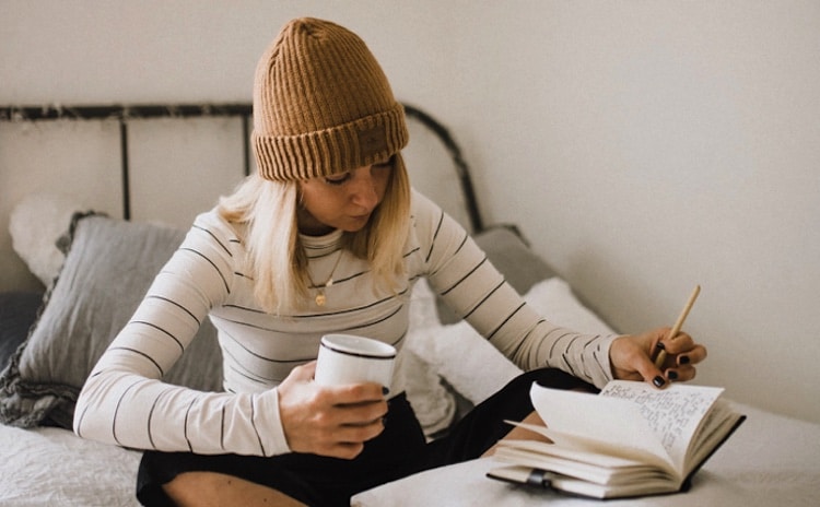 A Complete Guide to Setting Mindful New Year’s Resolutions — How To Set Mindful New Years Resolution