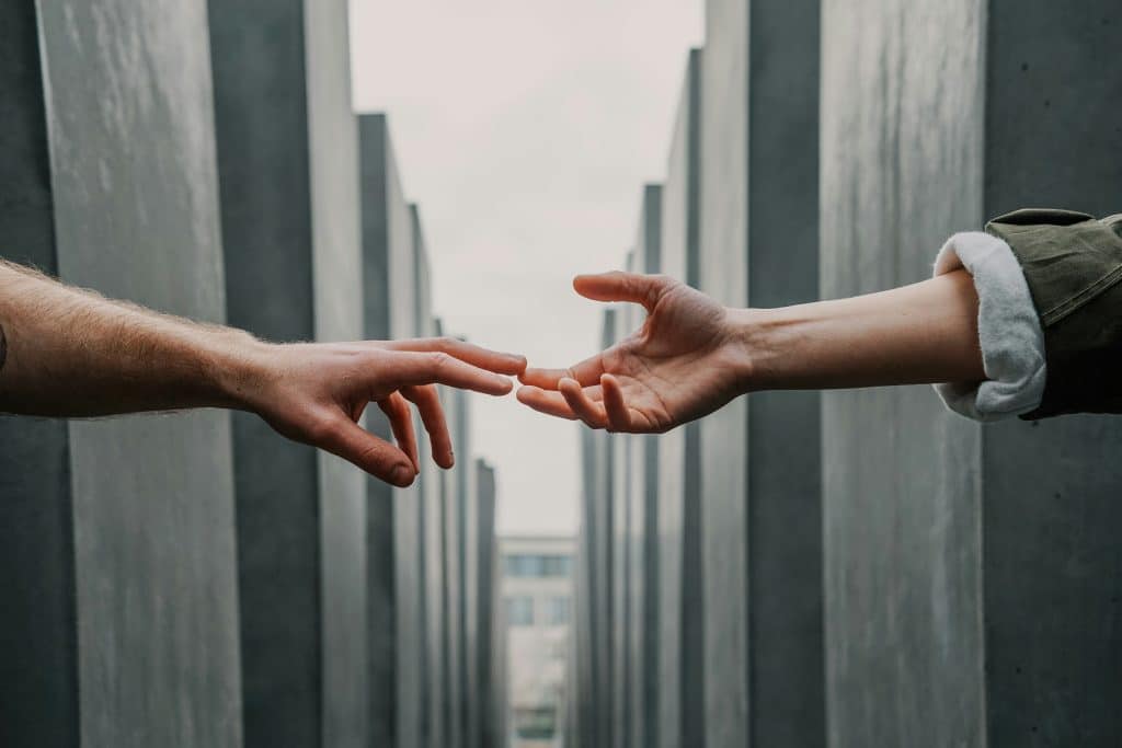 Mindfulness and Connection: How to Build Stronger Relationships Through Presence — Mindful Listening And Deep Connection