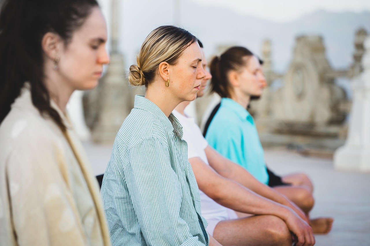 Gabor Maté and Mel Robbins Unveiled A Surprising Hidden Trauma — Mindfulness For Healing Trauma